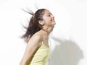 自宅で簡単に肌トラブルを改善！ハーブピールの効果とセルフスキンケアのポイント